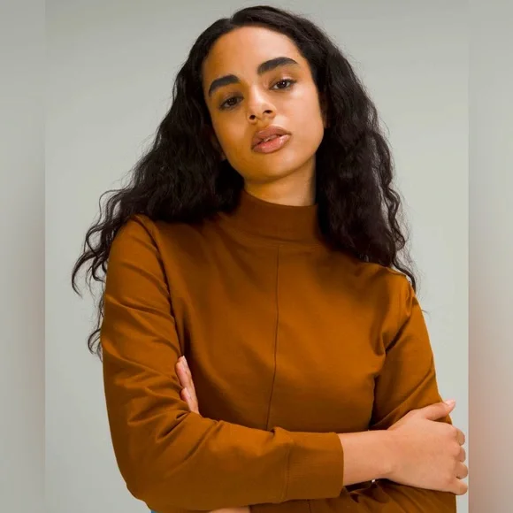 New Lululemon LA Reversible Mock Neck size 10 in Copper Brown NWT - Picture 4 of 10